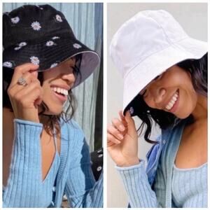 NWT ALICE + OLIVIA x Stacey Bendet Reversible Daisy Bucket Hat O/S